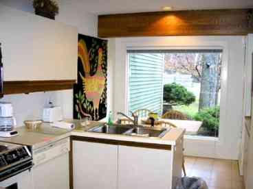 Kichen with small eating area at our Topnotch at Stowe rental lodging