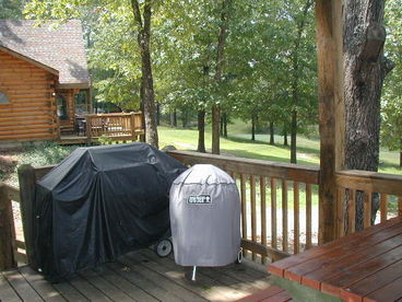 This Log Cabin - The Lil' Treehouse 