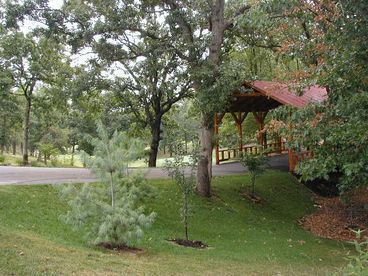 This Log Cabin - The Lil' Treehouse 