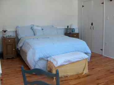 Main Bedroom offer simple luxury complete with ensuite bathroom