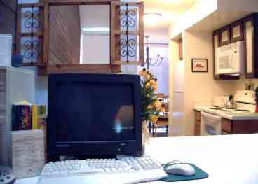 Computer & Kitchen