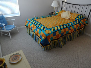 Both 2nd and 3rd Bedrooms have QUEEN beds and share a Bathroom with tub and shower