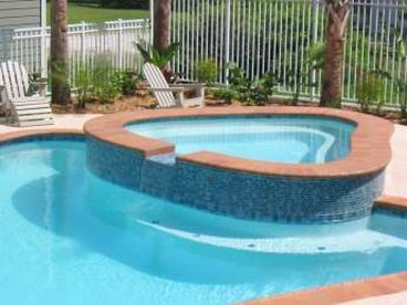Immaculate Home- August 3- 8th Rent 4 nights and get 5th free