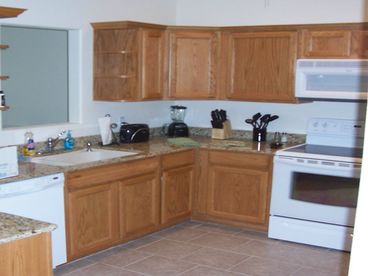 Immaculate Home- August 3- 8th Rent 4 nights and get 5th free
