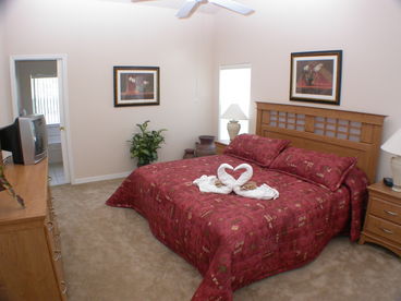 Kingsize Master Bedroom