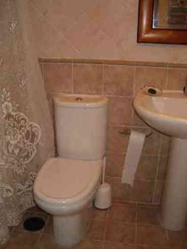 En-suite bathroom
