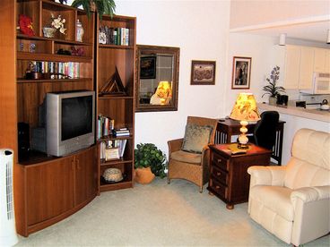  Flat Screen TV with DVD+VHS, plus Radio/CD player. Recliner for reading or enjoying the view