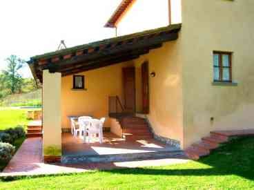 la fontanina: patio