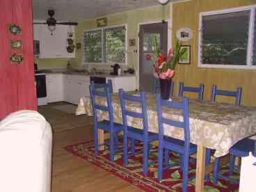 Dining Room, seating for 8.
