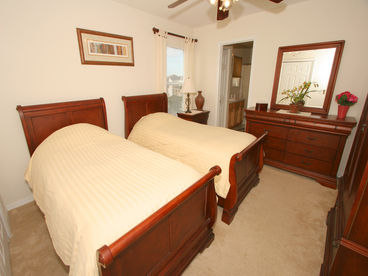 The Neutral twin room