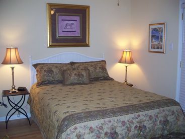 Upstairs Queen Bedroom
