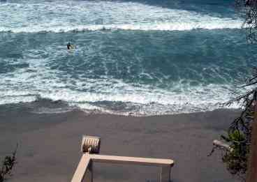 View Great One Bed Stairs to Beach