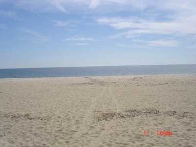 Craigville beach 0.9 mile away