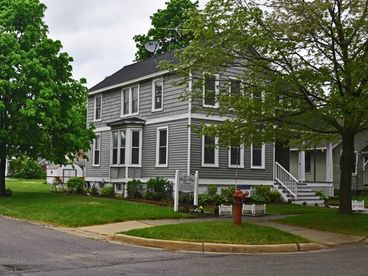 Corner lot on 8th & Leelanau Ave.