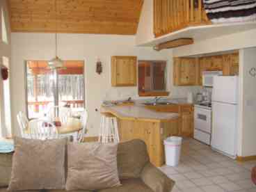 Kitchen & Dining Area
