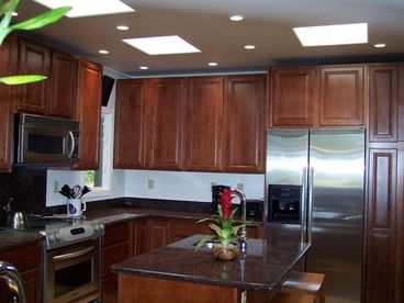 Main House Gourmet Kitchen w/ New Stainless Steel Appliances