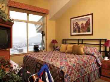 Master Bedroom (Suite)