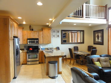 Kitchen & Dining Area - granite counter tops, alder cabinets, stainless steel appliances 