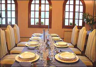 Formal Dining