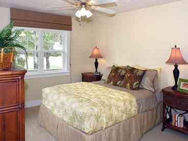 Guest Bedroom (A)