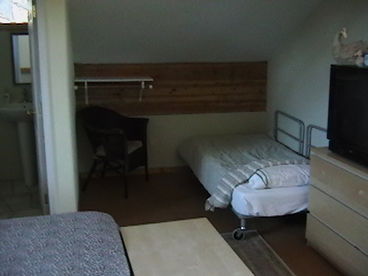 MAIN BEDROOM