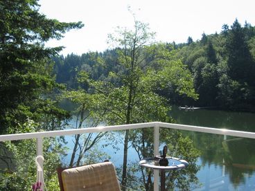 Emerald Lake Chalet & Apartment -Lake Retreat