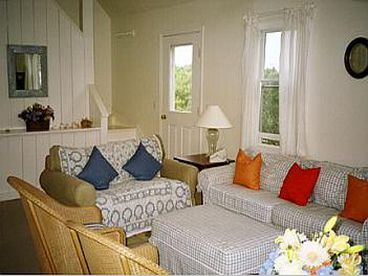 Living Room toward Entry