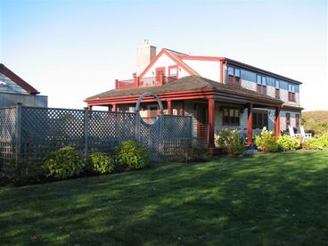 Back yard of Summer House