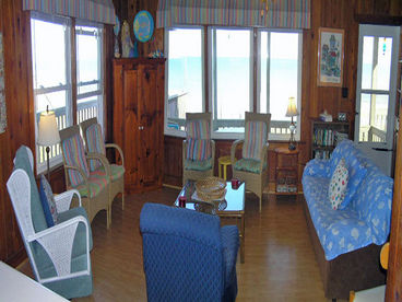 Vacation Rental - A Beach Escape - Topsail,NC SCREENED Porch, Deck Shower