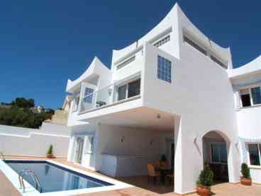 Villa with private heated pool, sunny terrace and covered porch