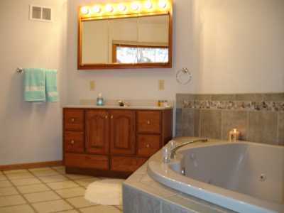 3 person hot tub in Master Bathroom