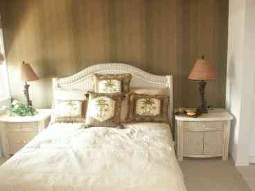 Elegant master bedroom