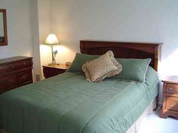 MASTER BEDROOM  - UNIT B