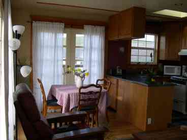 Kitchen/dining area