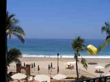 Ocean and parasailing from balcony