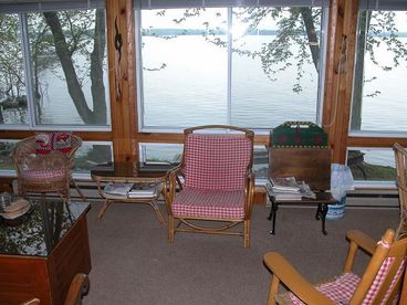 Cottage Directly on Lake Champlain- The Pines