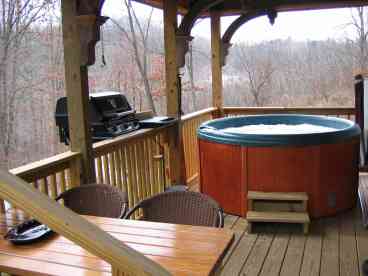 Big Rock Cabin Deck