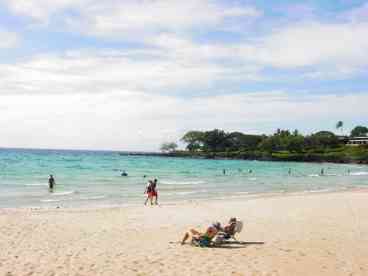 15 minute drive to a wonderful White sand Beach.