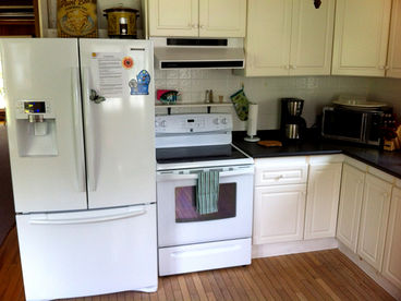 fully equipped kitchen with new appliances
