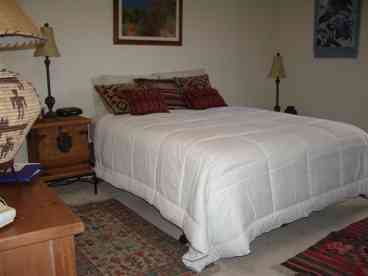 One of 2 queen bedrooms at Casa Paloma
