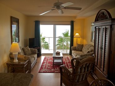 Living Room with Gulf and Beach Views, Large Screen TV, DVD, Free Wi-Fi