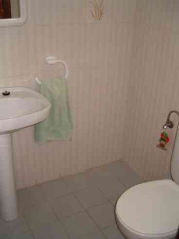 Cloakroom & Bathroom