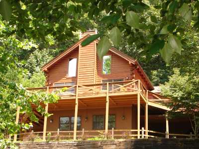  Outside view of Shadyridge Lodge