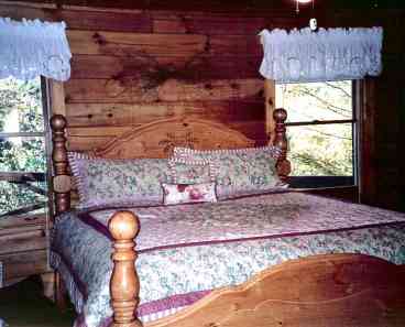 Country-style bedroom With king bed,located on main floor has private bath & TV!