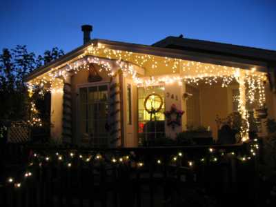 Bucks Beach Bungalow decorated for Christmas