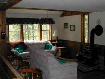 Charming Vacation Home Located Near Glacier National Park