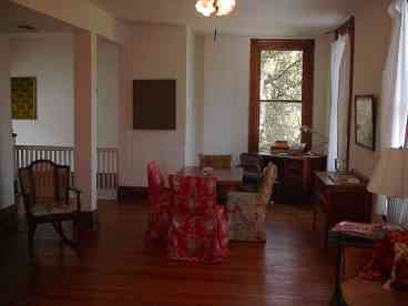 Living Area Harvey's Suite