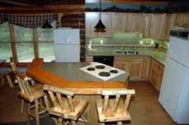 Large gourmet kitchen with 2 refridgerators