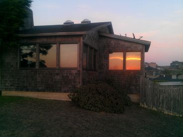 Vacation Beach House Rental :Families, Retreats - Amazing Ocean Views Sleeps 12