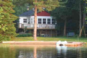 Cozy Cottages Zimackay Lakefront Rental